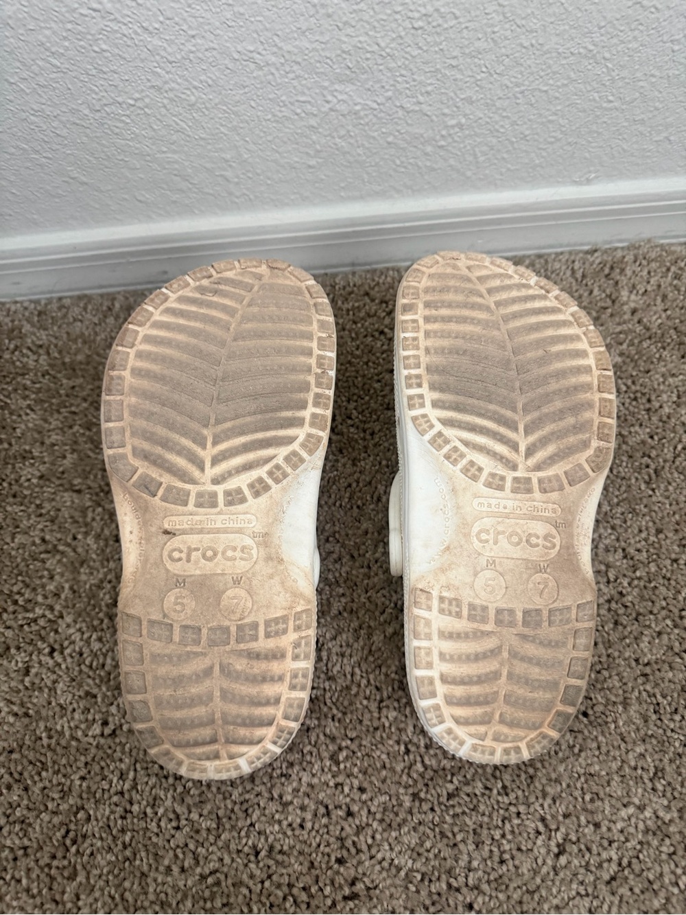 CROCS Classic Clog in White - Picture 6 of 10
